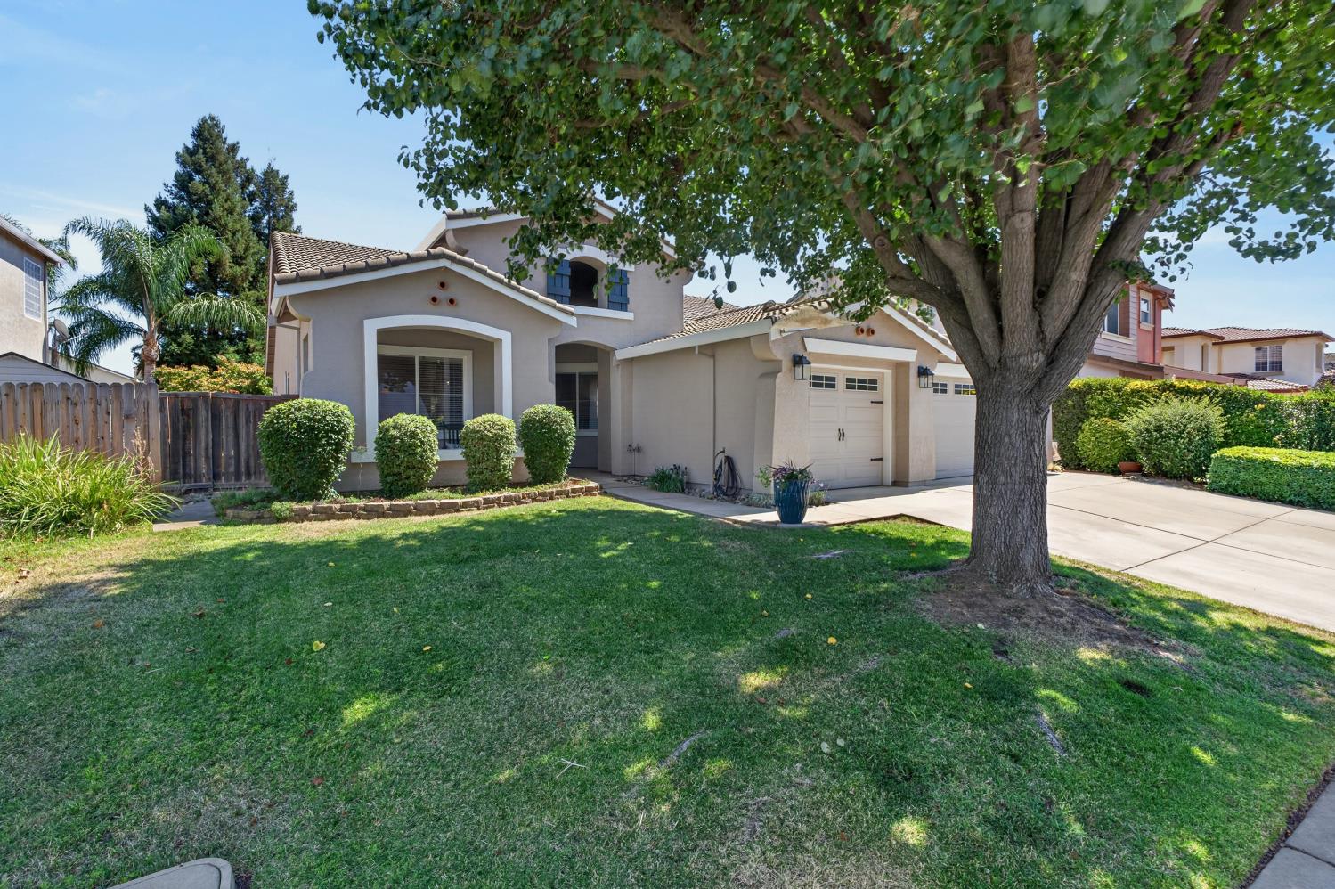 9401 Rainbow Falls Way