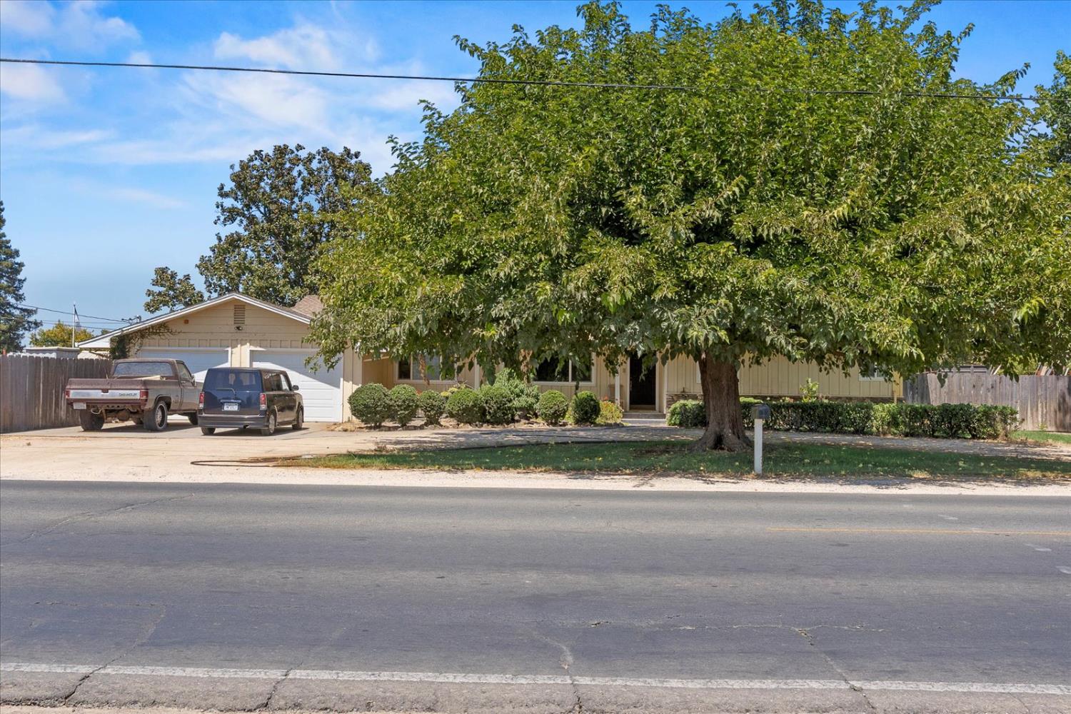 1525 Bogue Road