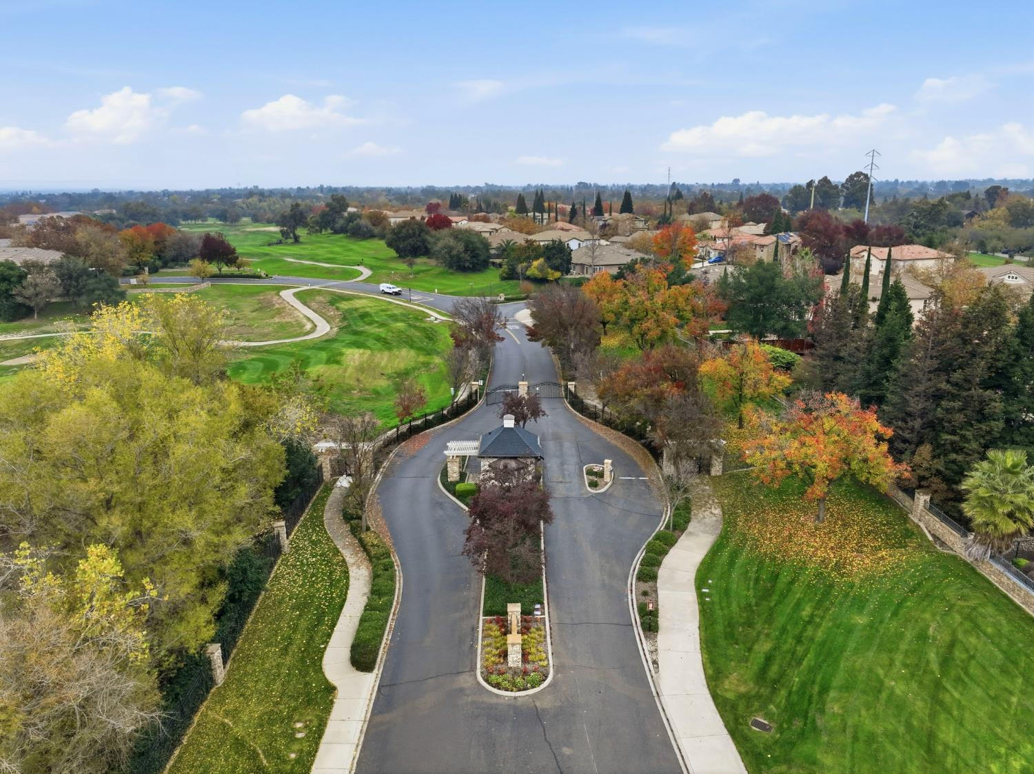 9215 Pinehurst Drive