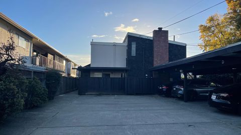 3248 briggs Avenue Alameda CA 94501