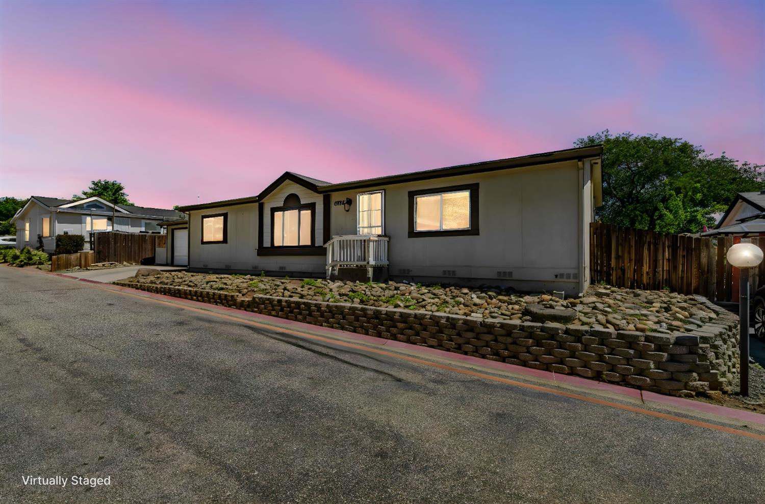 5878 W Park Dr
