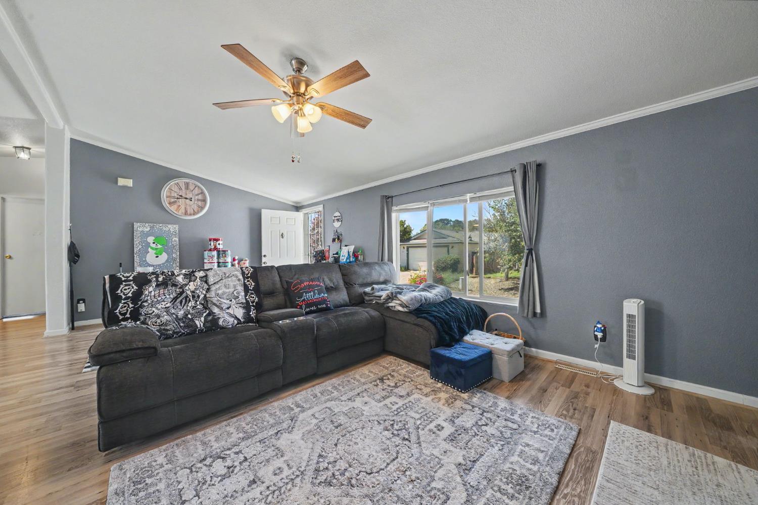 5878 W Park Dr