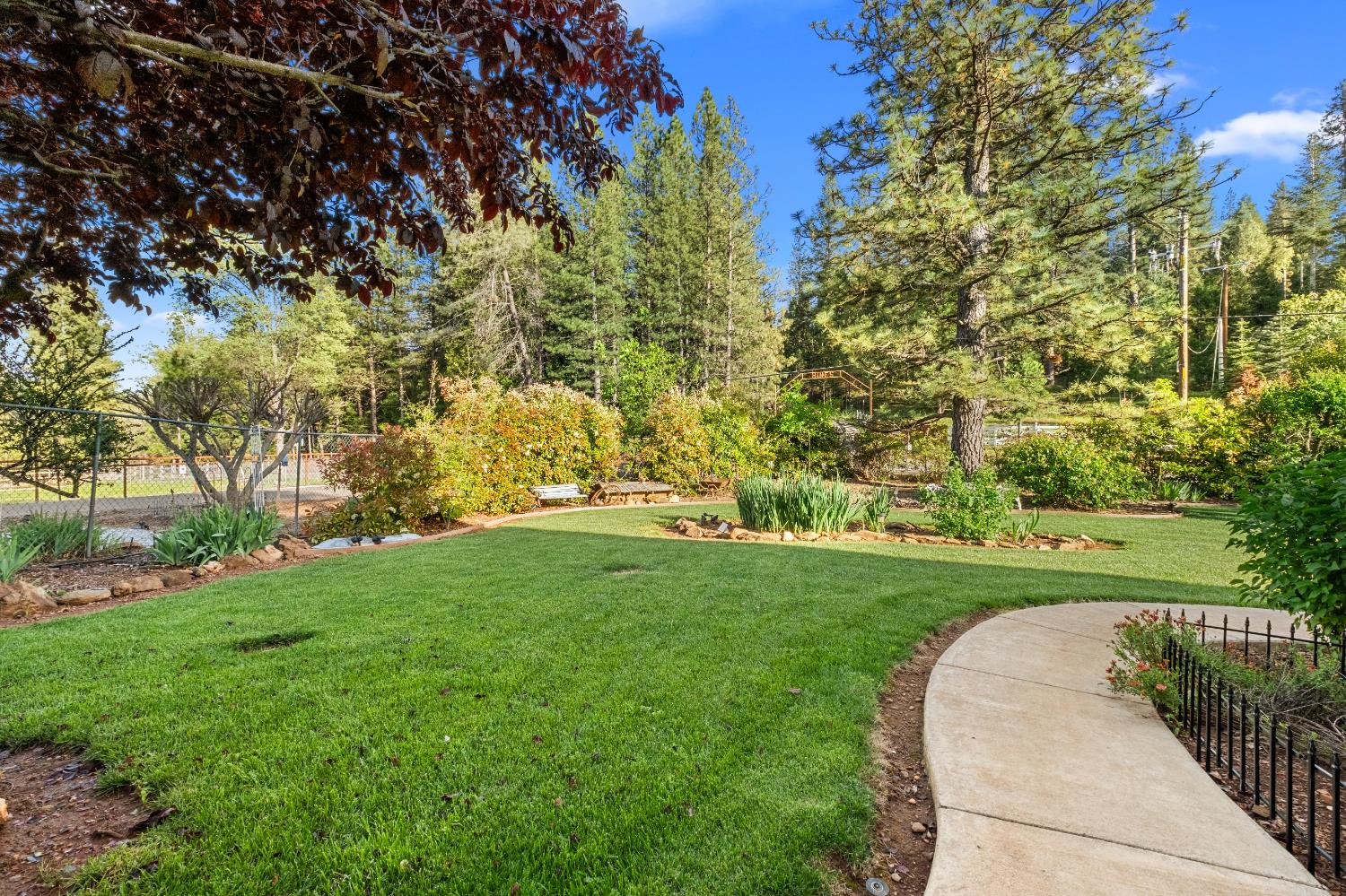 3217 Pleasant Valley Road
