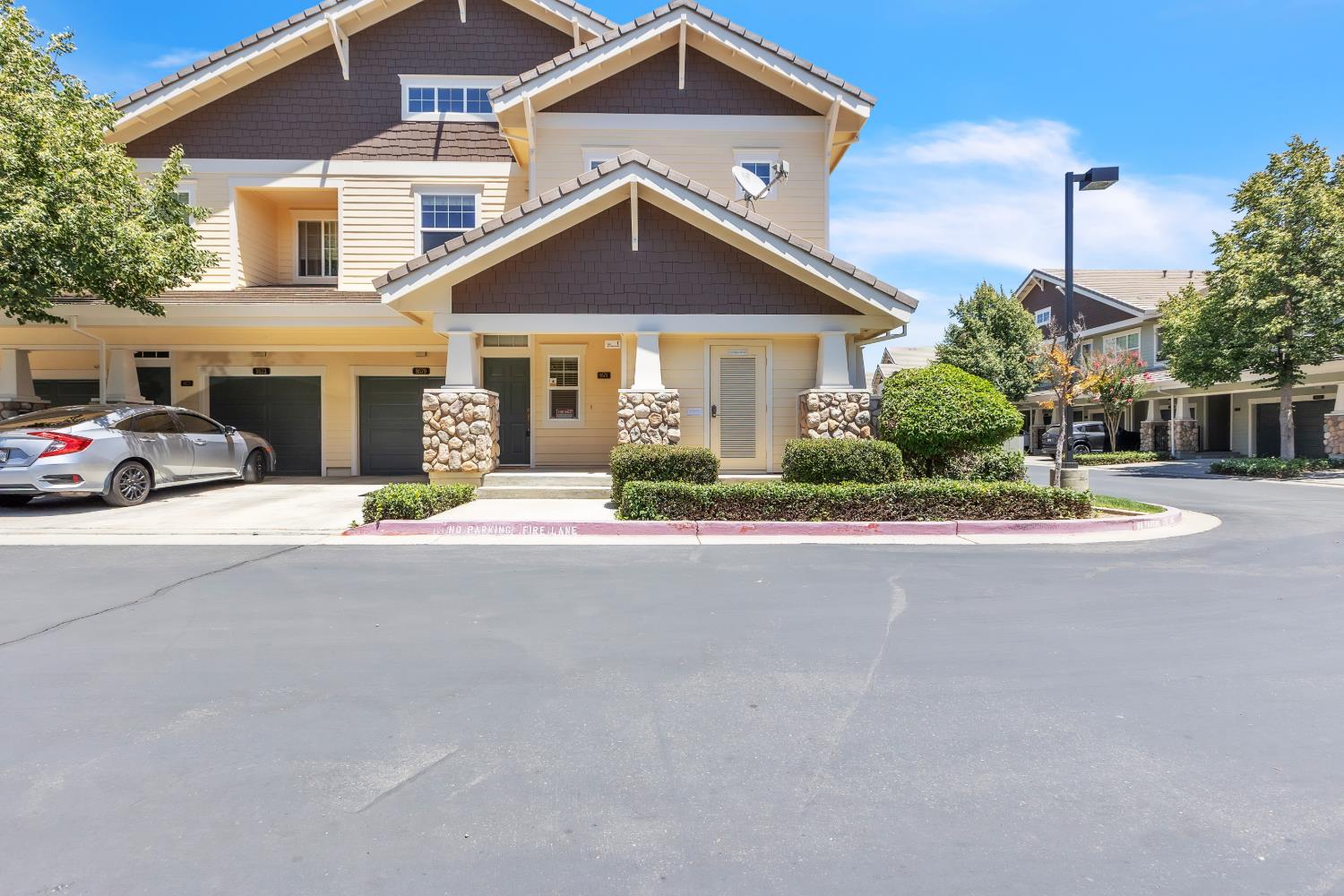 9575 Coney Island Cir