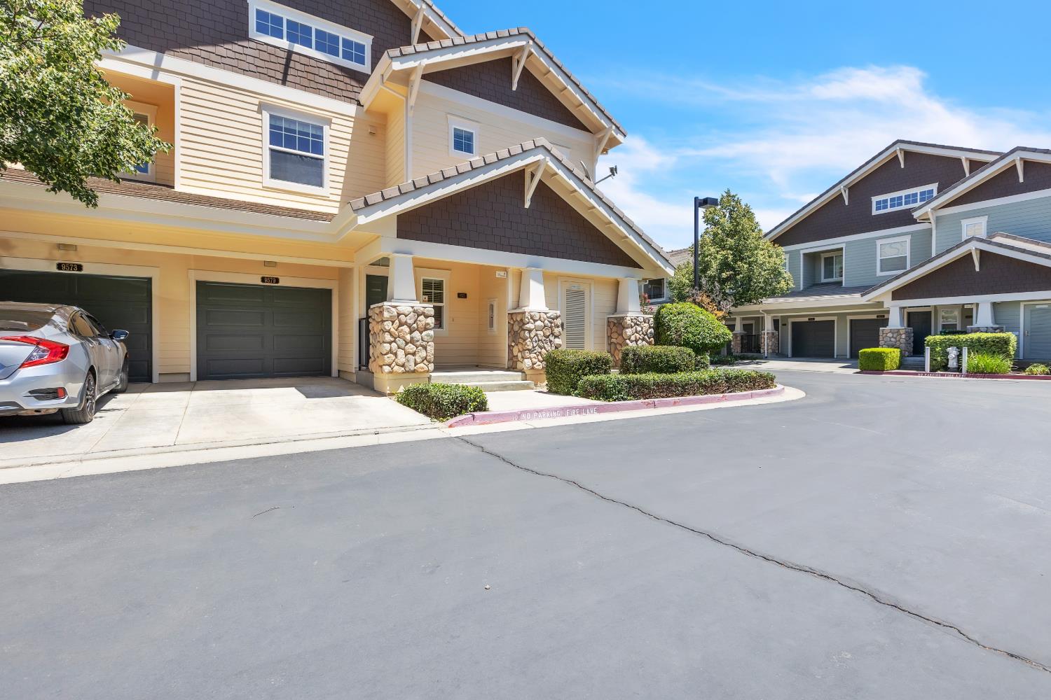 9575 Coney Island Cir