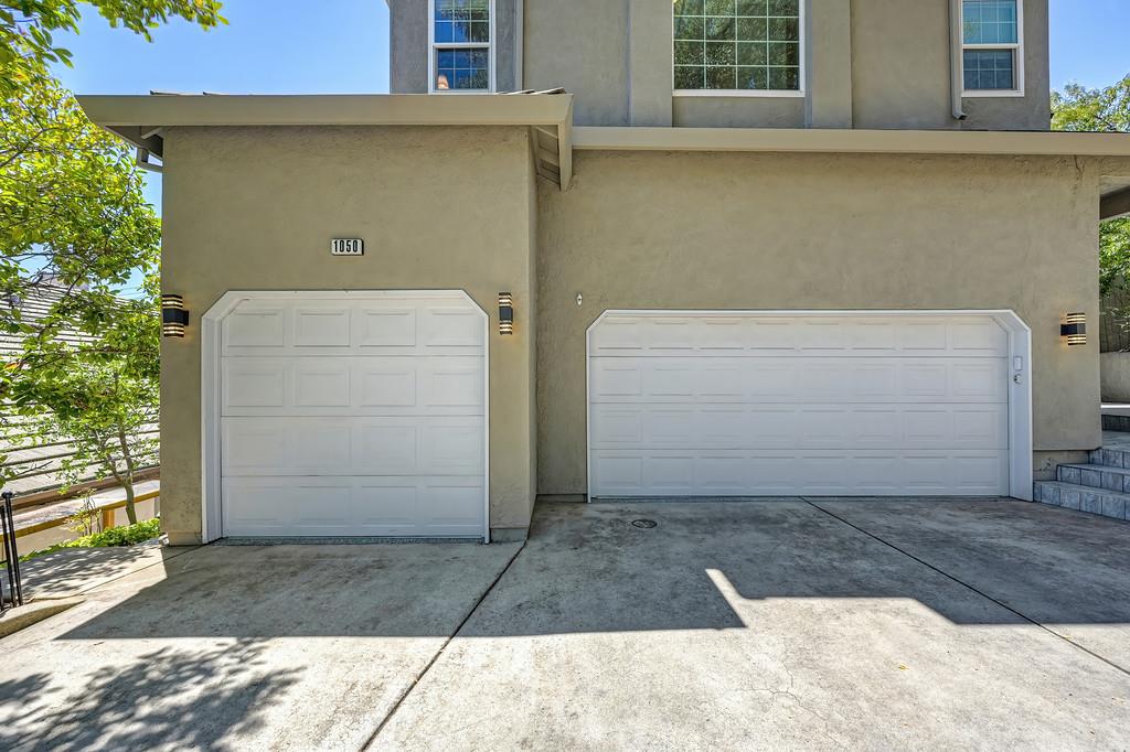 1050 Fox Run Court