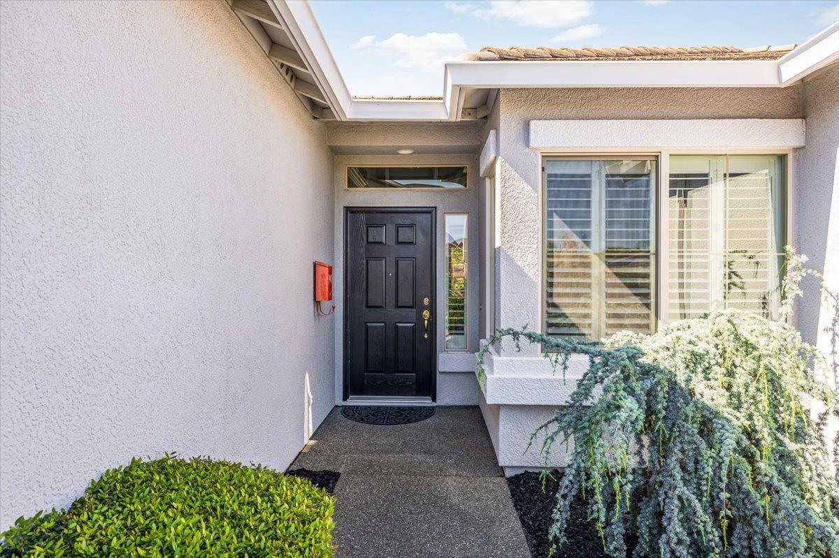 2543 Woodacre Lane