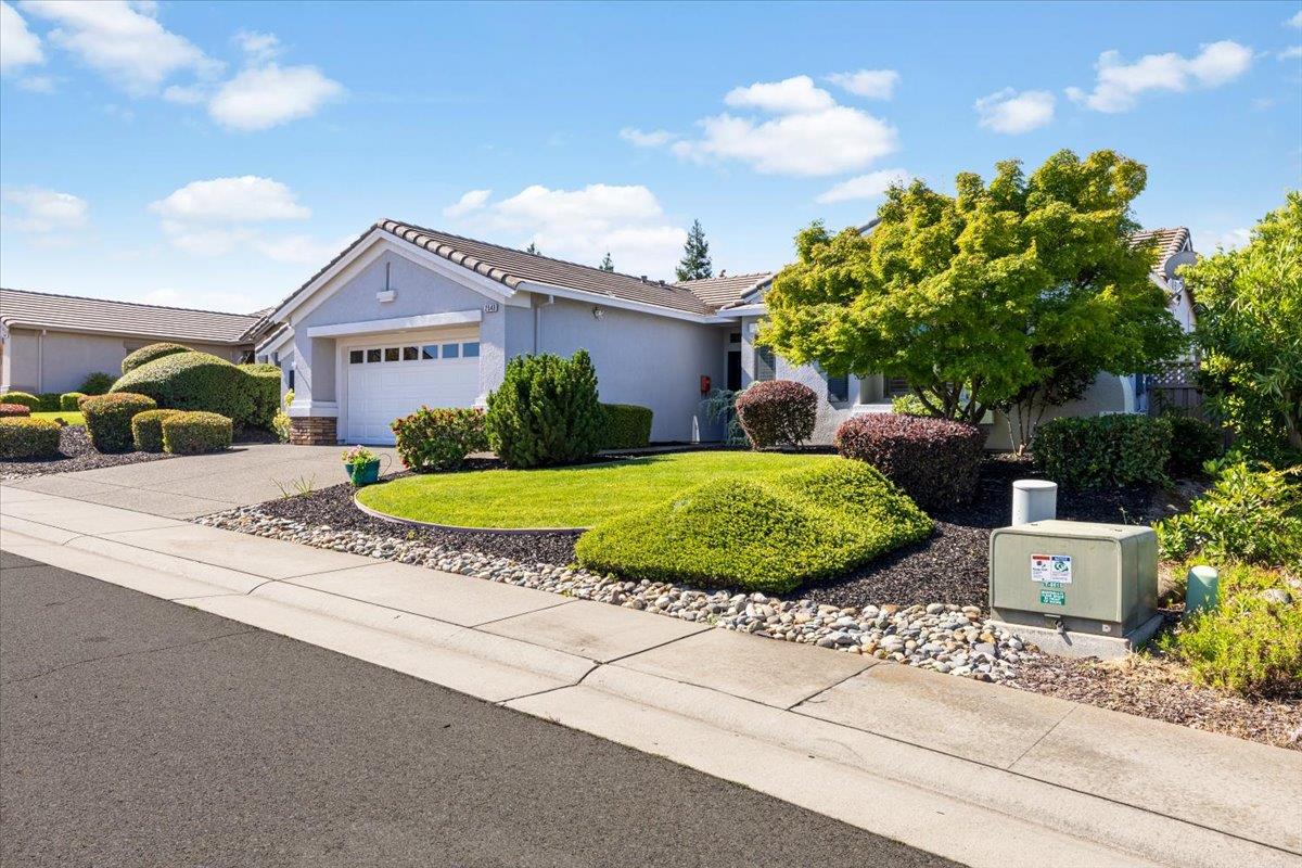2543 Woodacre Lane