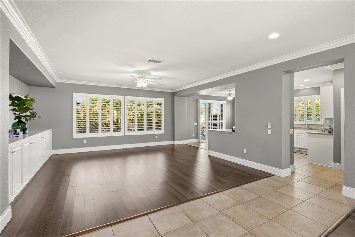 2543 Woodacre Lane