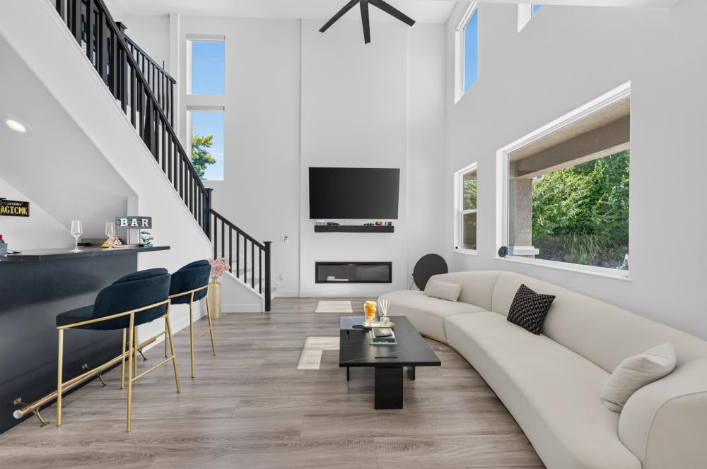 3801 Archetto Drive