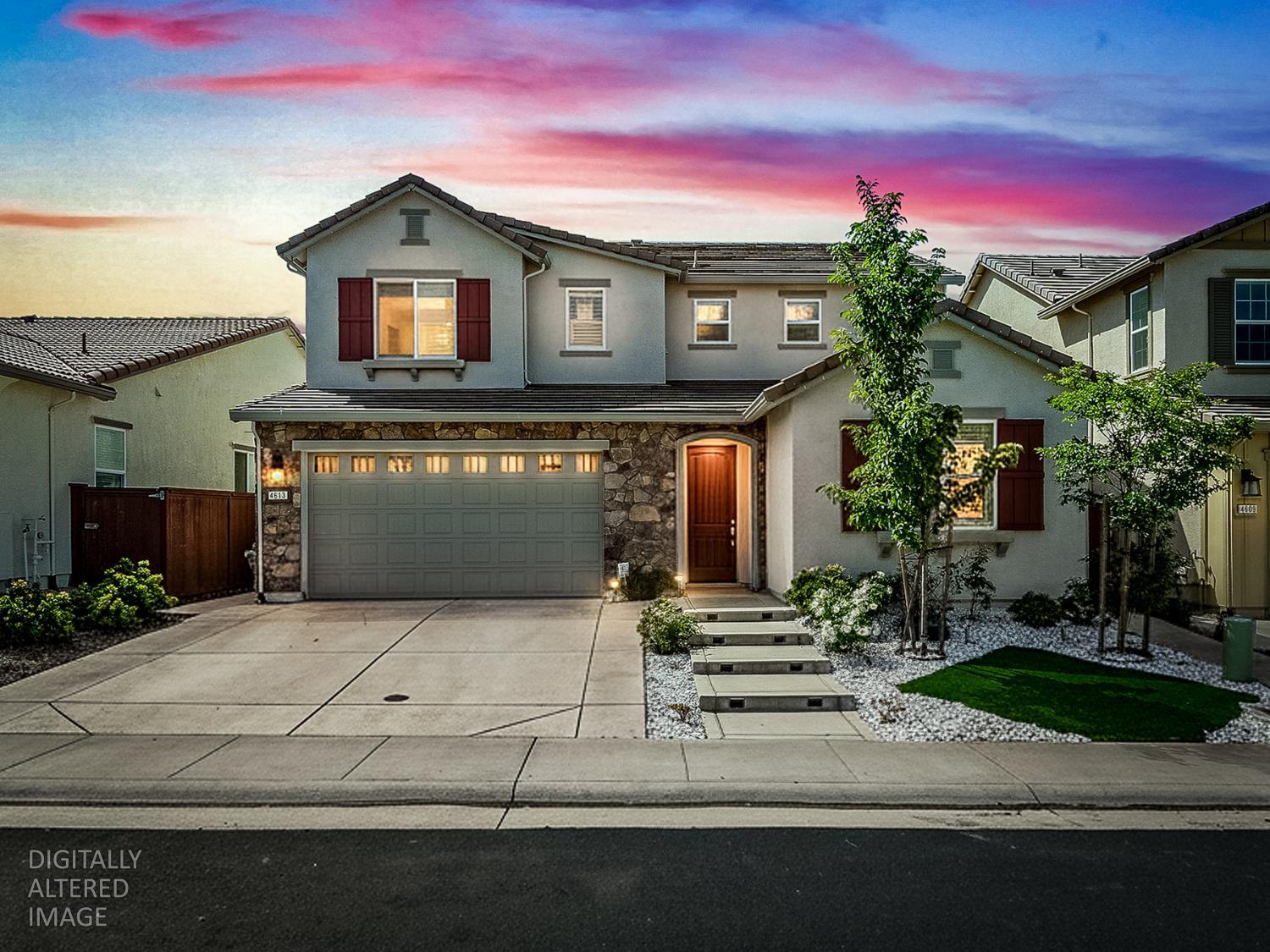 4613 S Hills Drive