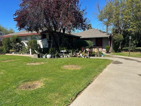 1919 W Mendocino Avenue Stockton CA 95204