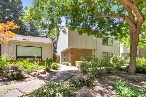 1647 University Avenue Sacramento CA 95825
