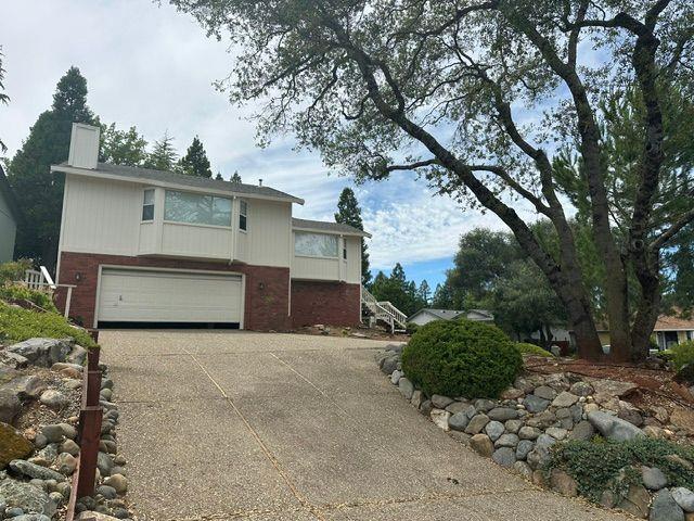 2720 Sandhurst Drive