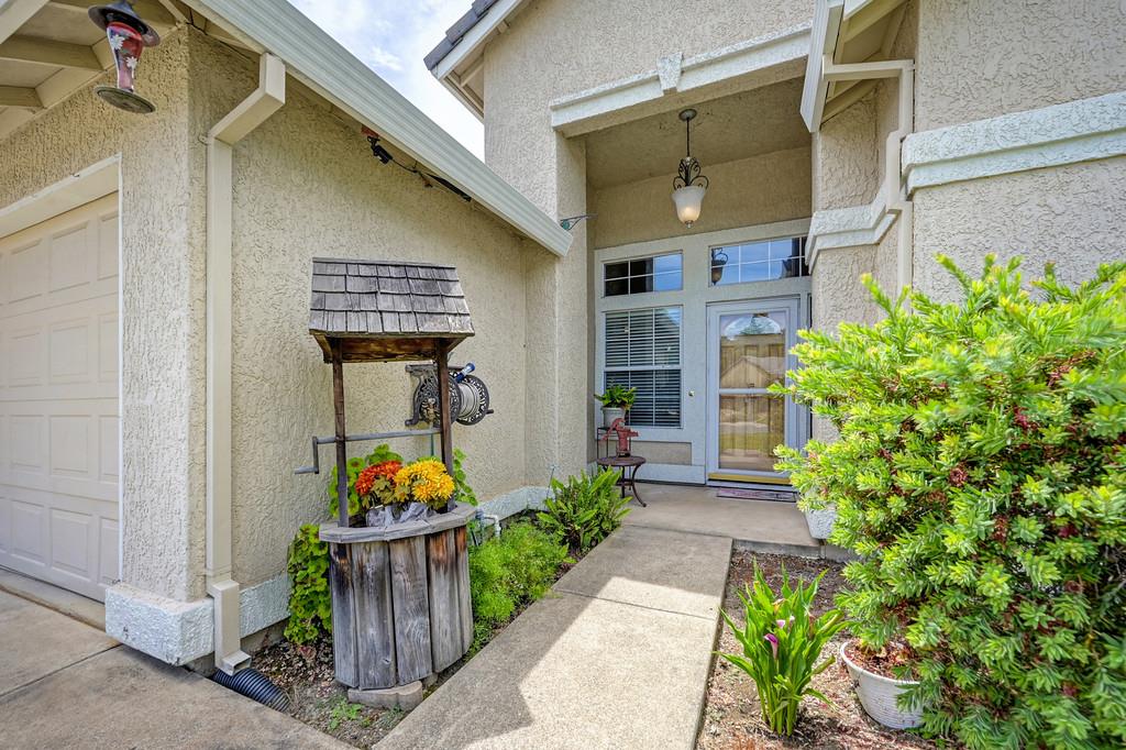 8311 Oakwood Hills Circle