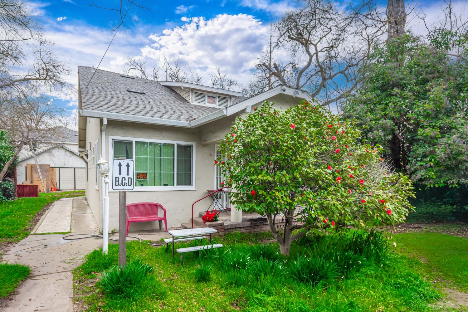 1535 Arcade Boulevard