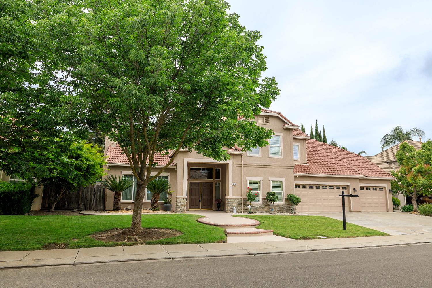 3513 Aristides Drive