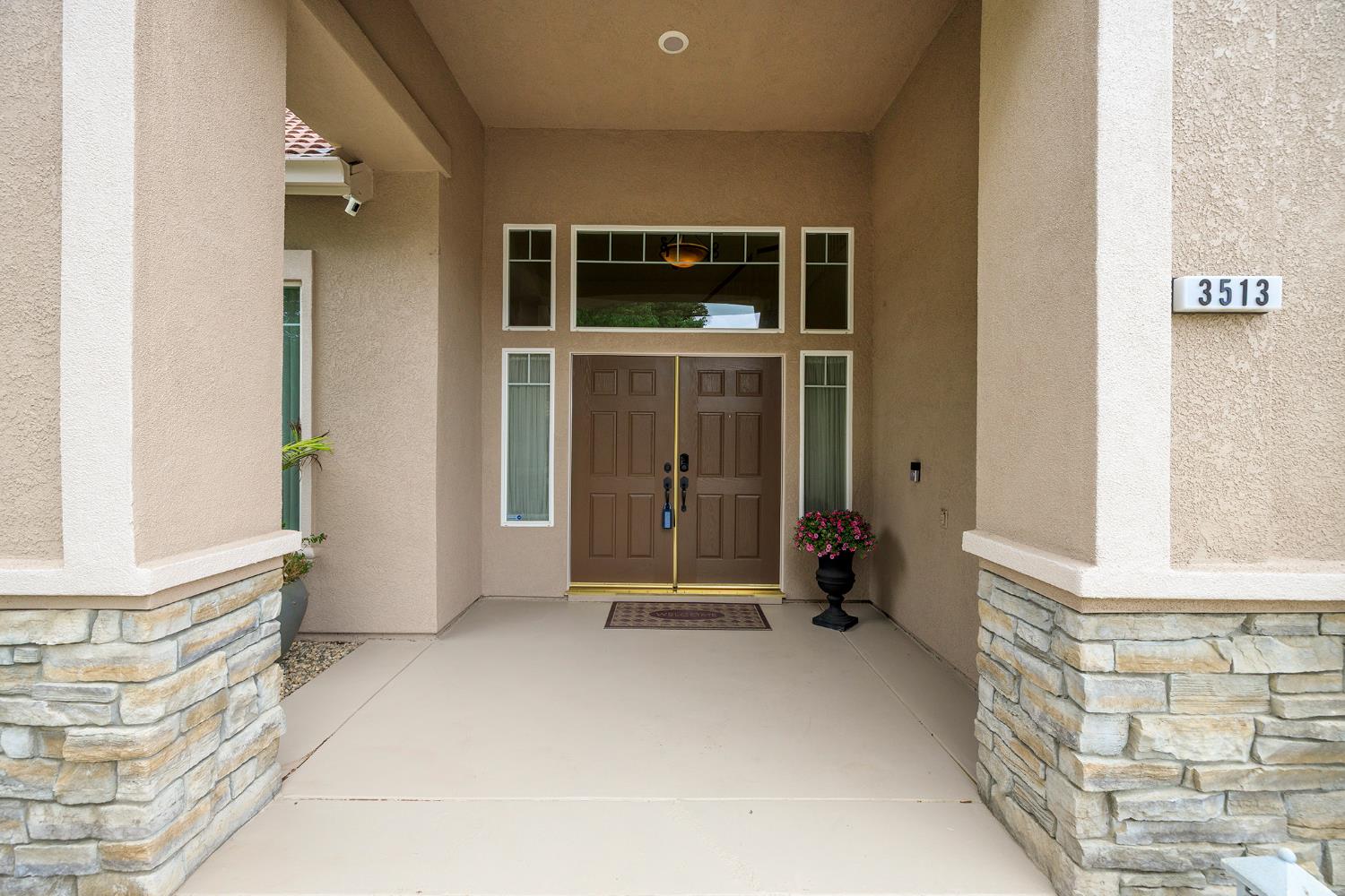 3513 Aristides Drive