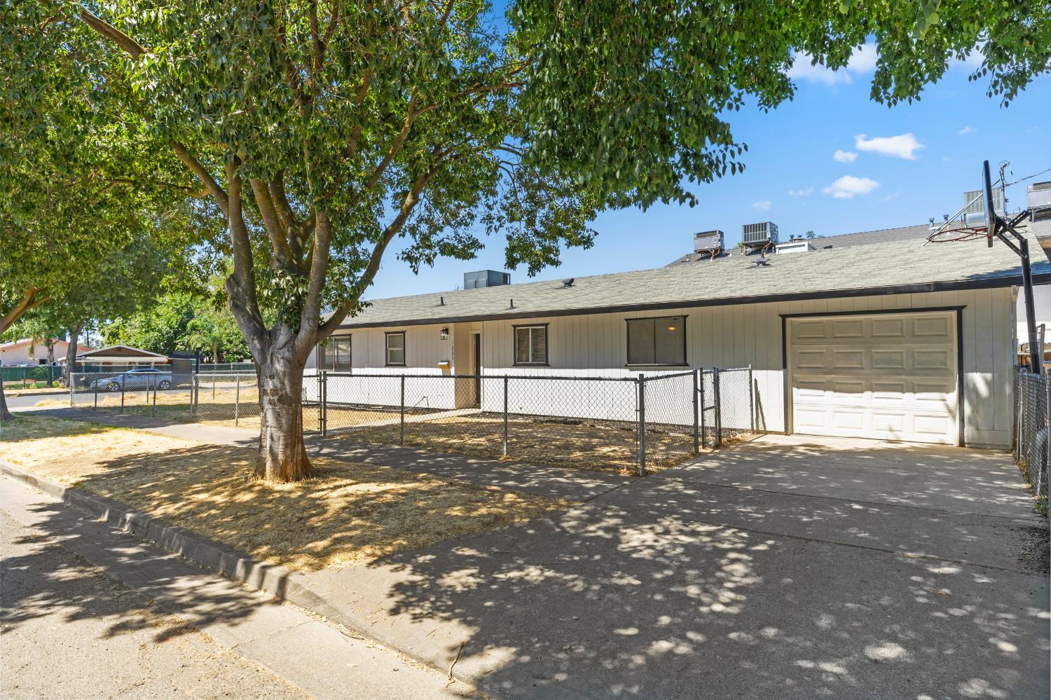 1205 I Street