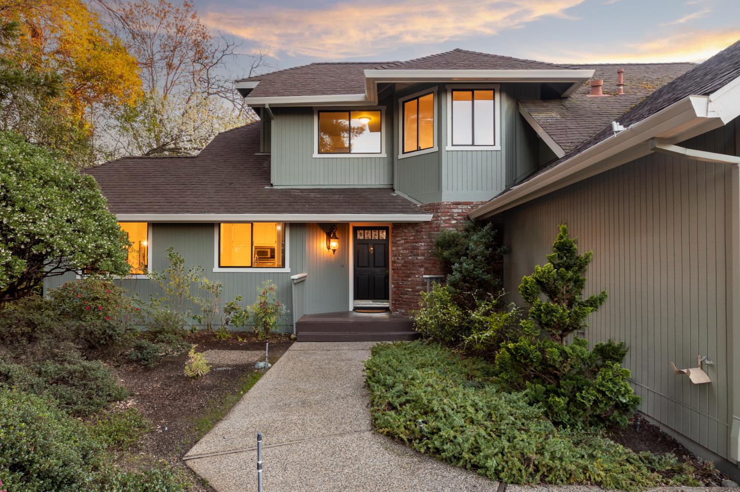 10950 Oak View Terrace