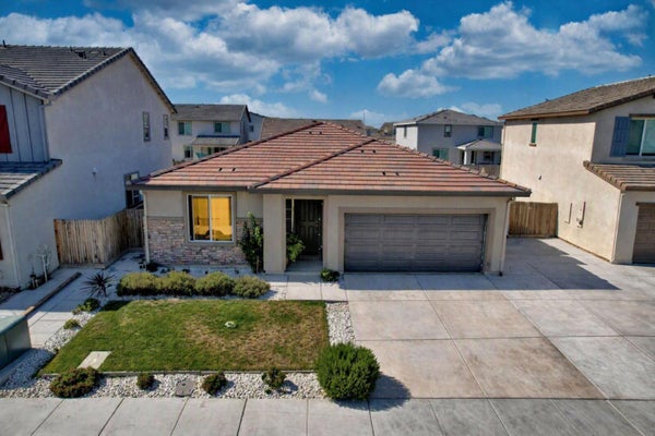 2842 PIXLEY CT, MANTECA, CA 95337 - Image a7bbea174c0a6ad2cbf8cdebd8bbe4bf/1791801556