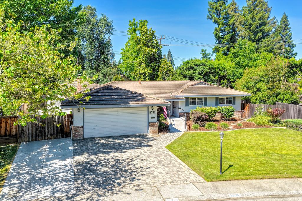 1338 Meredith Way