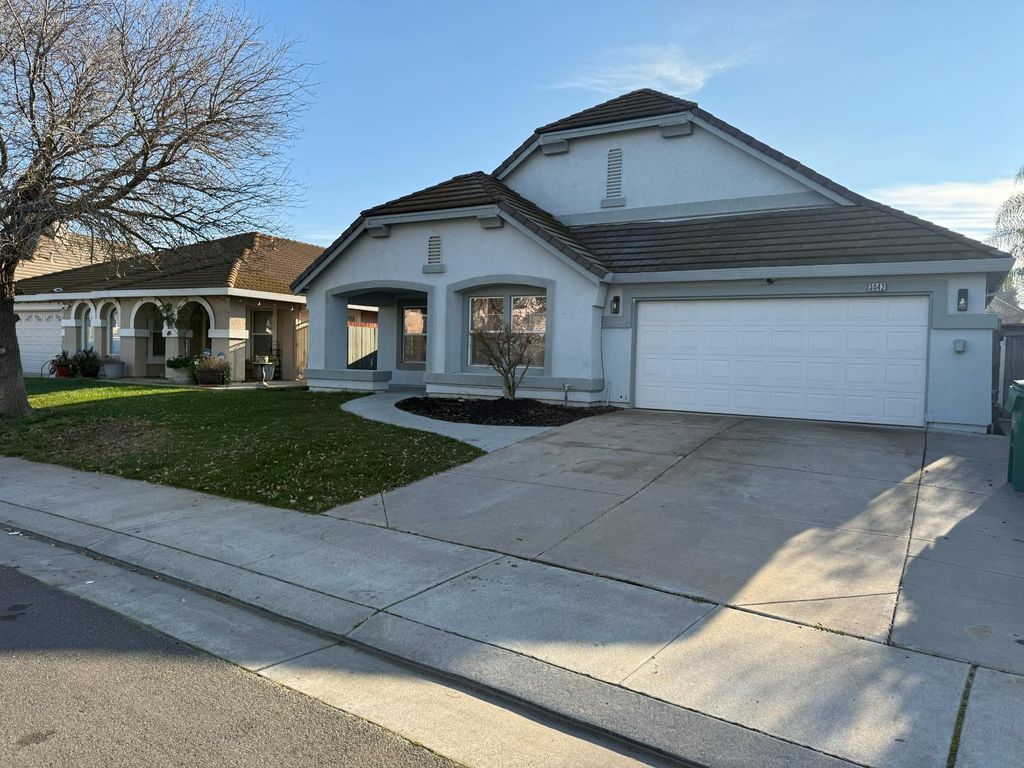 Photo of 3042 Tenaya Lane, Stockton, CA 95212 (MLS # 226006892)