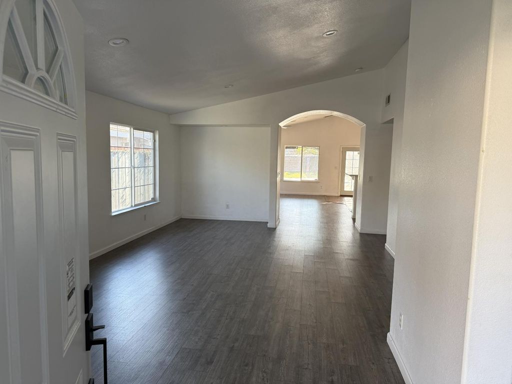 Photo of 3042 Tenaya Lane, Stockton, CA 95212 (MLS # 226006892)