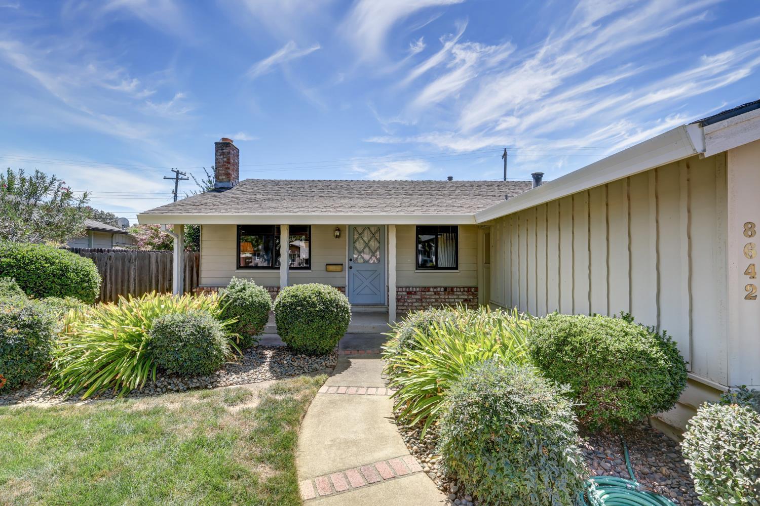 8642 Everglade Drive