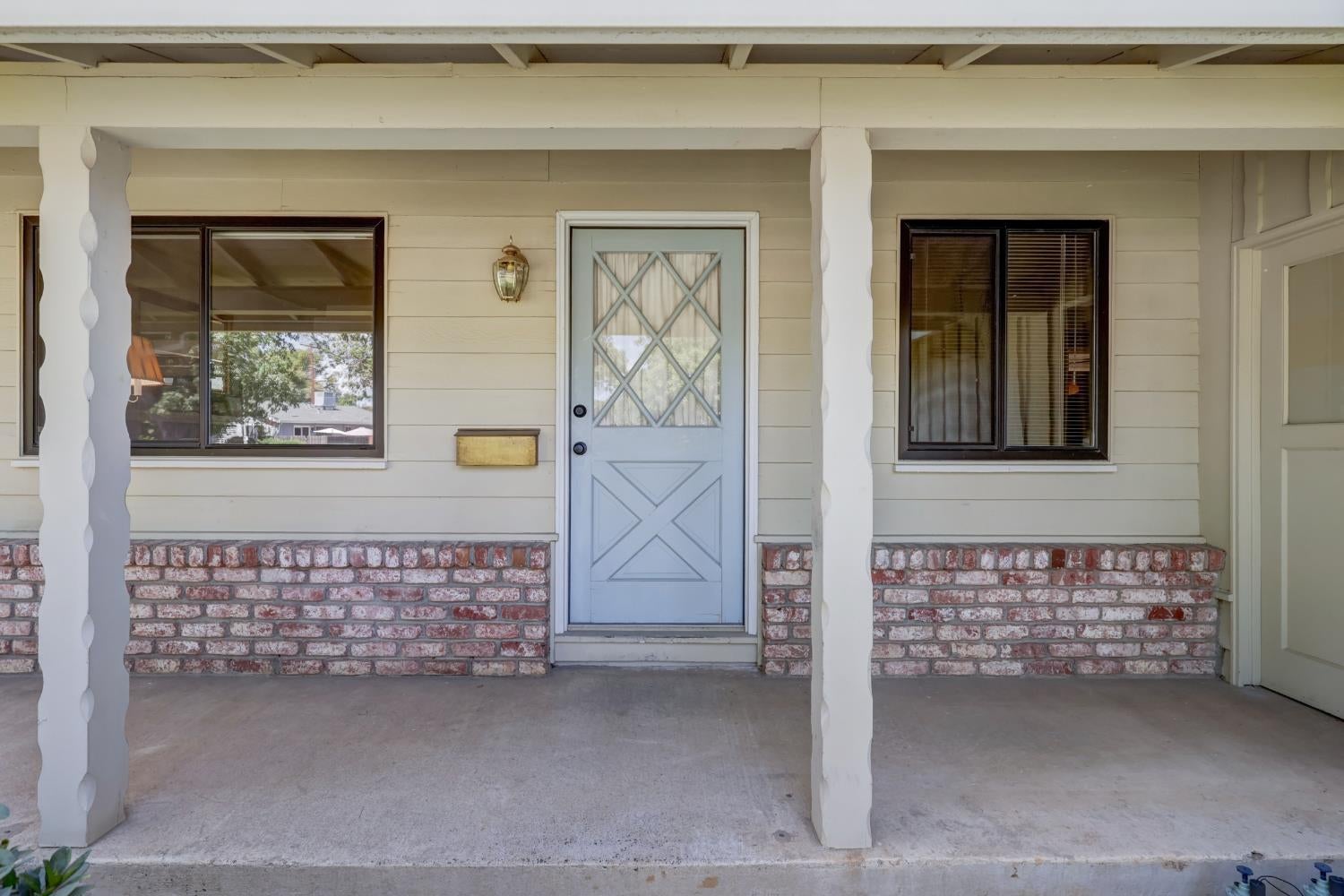 8642 Everglade Drive