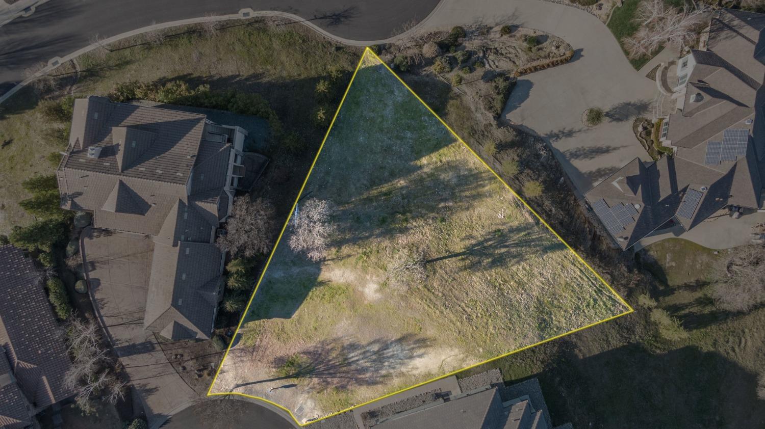 186 Leaf Crest Court