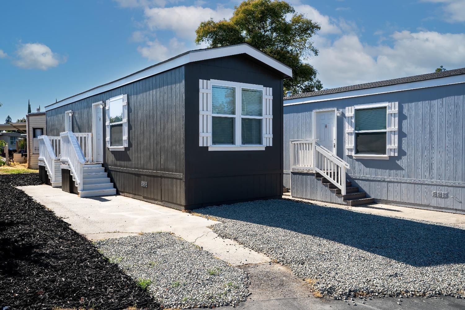 9340 Orangevale Avenue 25