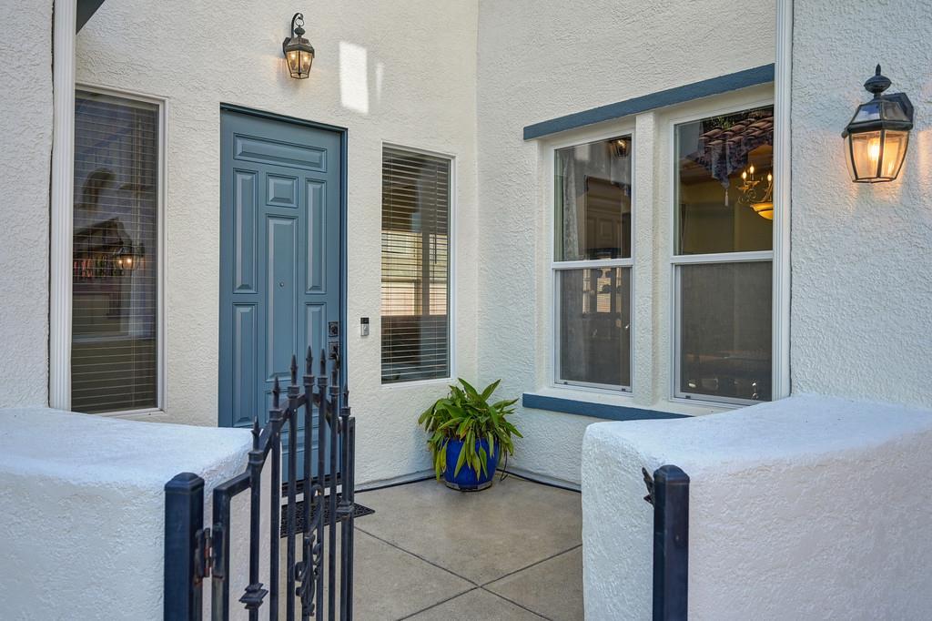 309 Summerfield Court