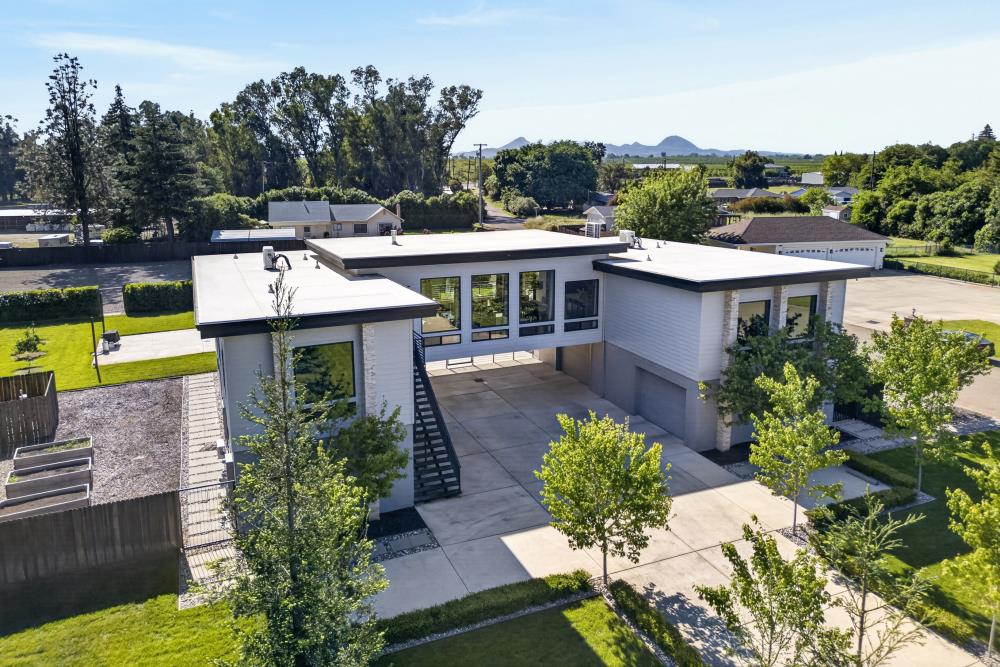 713 Saddleback Drive