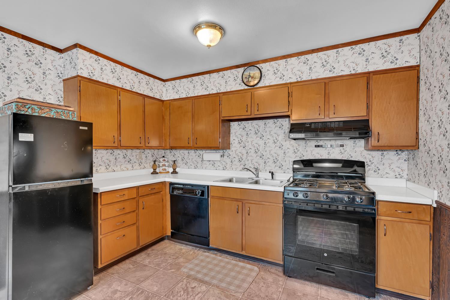 Dos Palos, California 93620, United States, 3 Bedrooms Bedrooms, ,2 BathroomsBathrooms,Residential,Active,229326