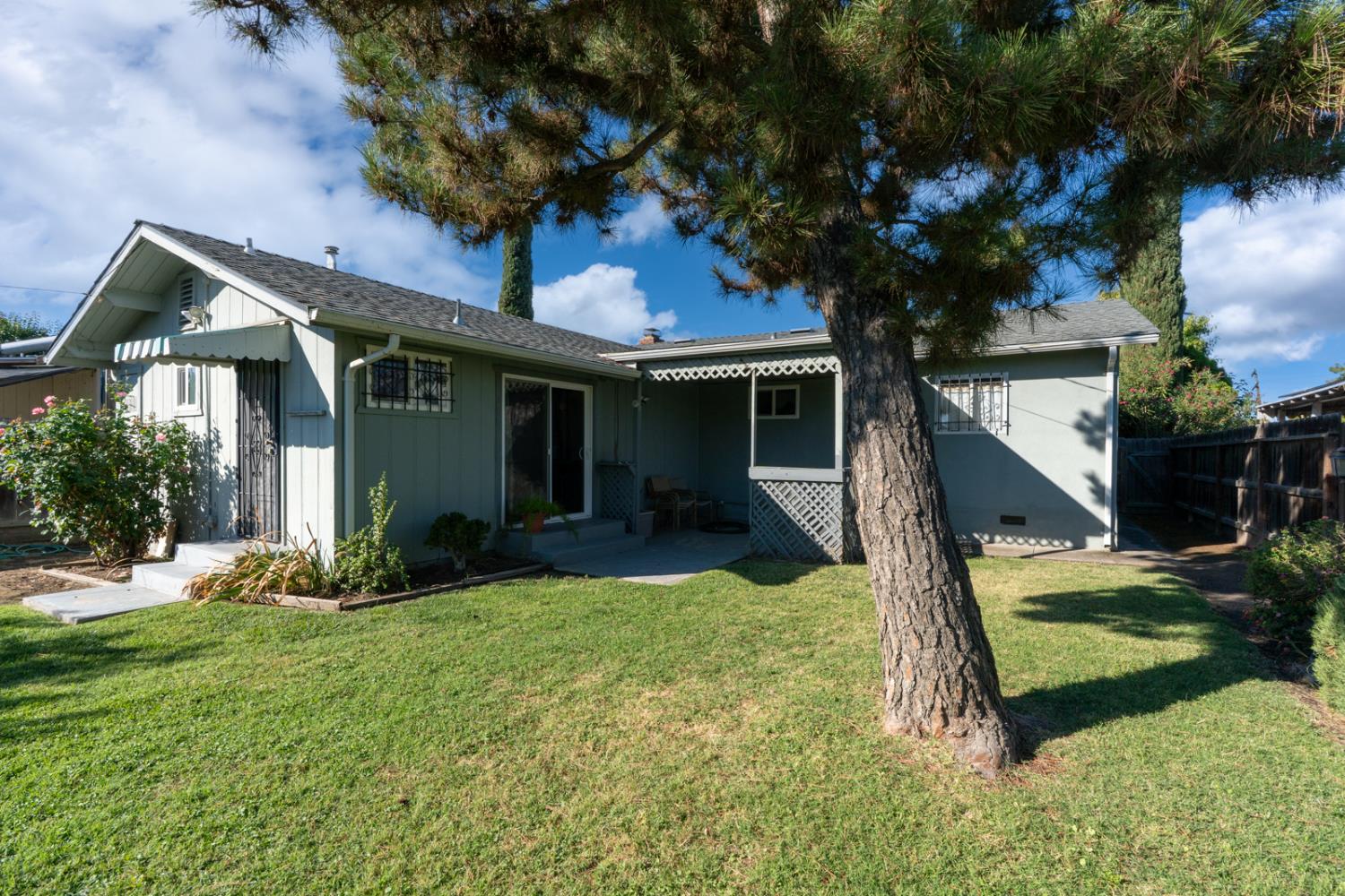 Dos Palos, California 93620, United States, 3 Bedrooms Bedrooms, ,2 BathroomsBathrooms,Residential,Active,229326