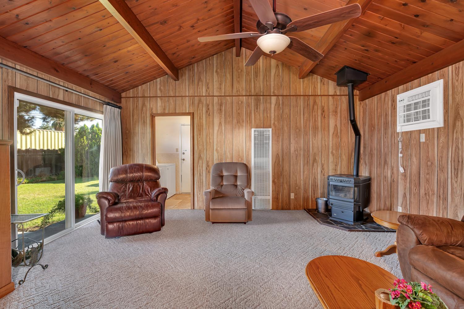 Dos Palos, California 93620, United States, 3 Bedrooms Bedrooms, ,2 BathroomsBathrooms,Residential,Active,229326