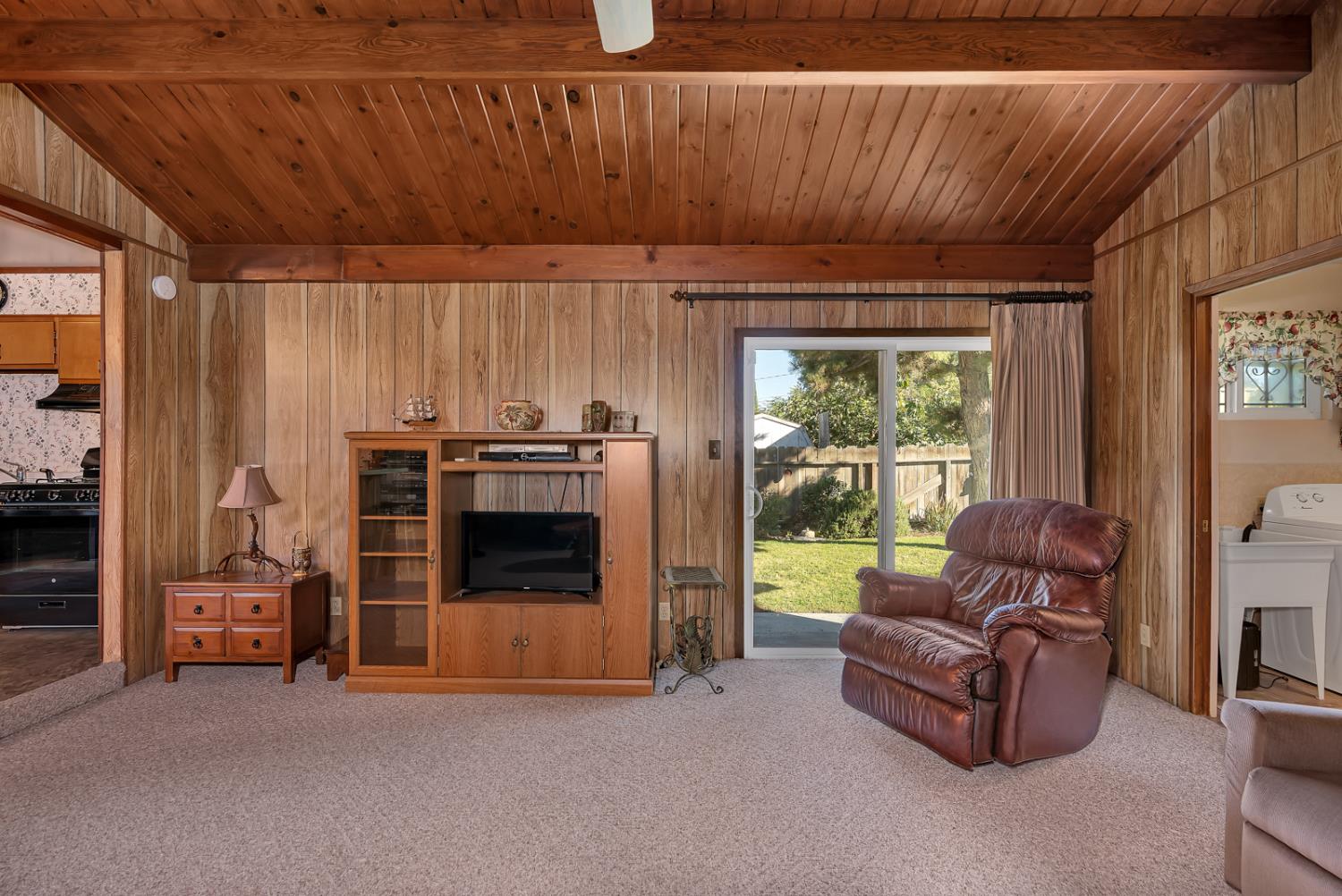 Dos Palos, California 93620, United States, 3 Bedrooms Bedrooms, ,2 BathroomsBathrooms,Residential,Active,229326