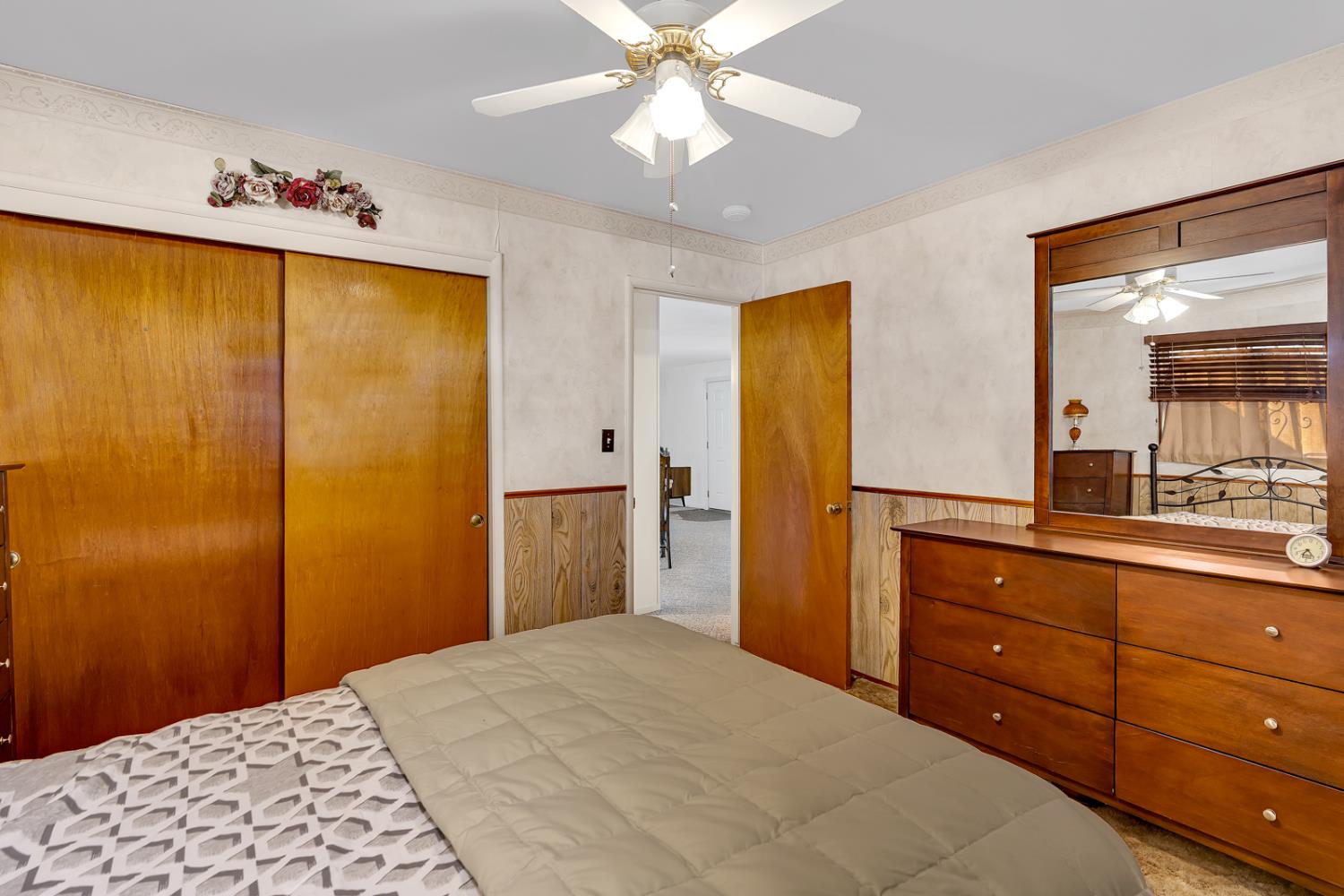 Dos Palos, California 93620, United States, 3 Bedrooms Bedrooms, ,2 BathroomsBathrooms,Residential,Active,229326