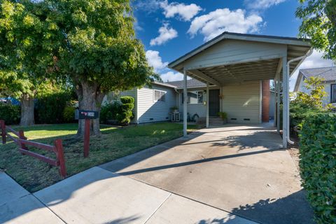 1309 Center Avenue Dos Palos CA 93620