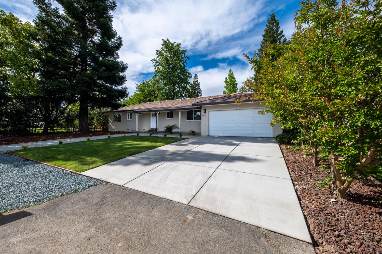 8461 Hidden Valley Circle