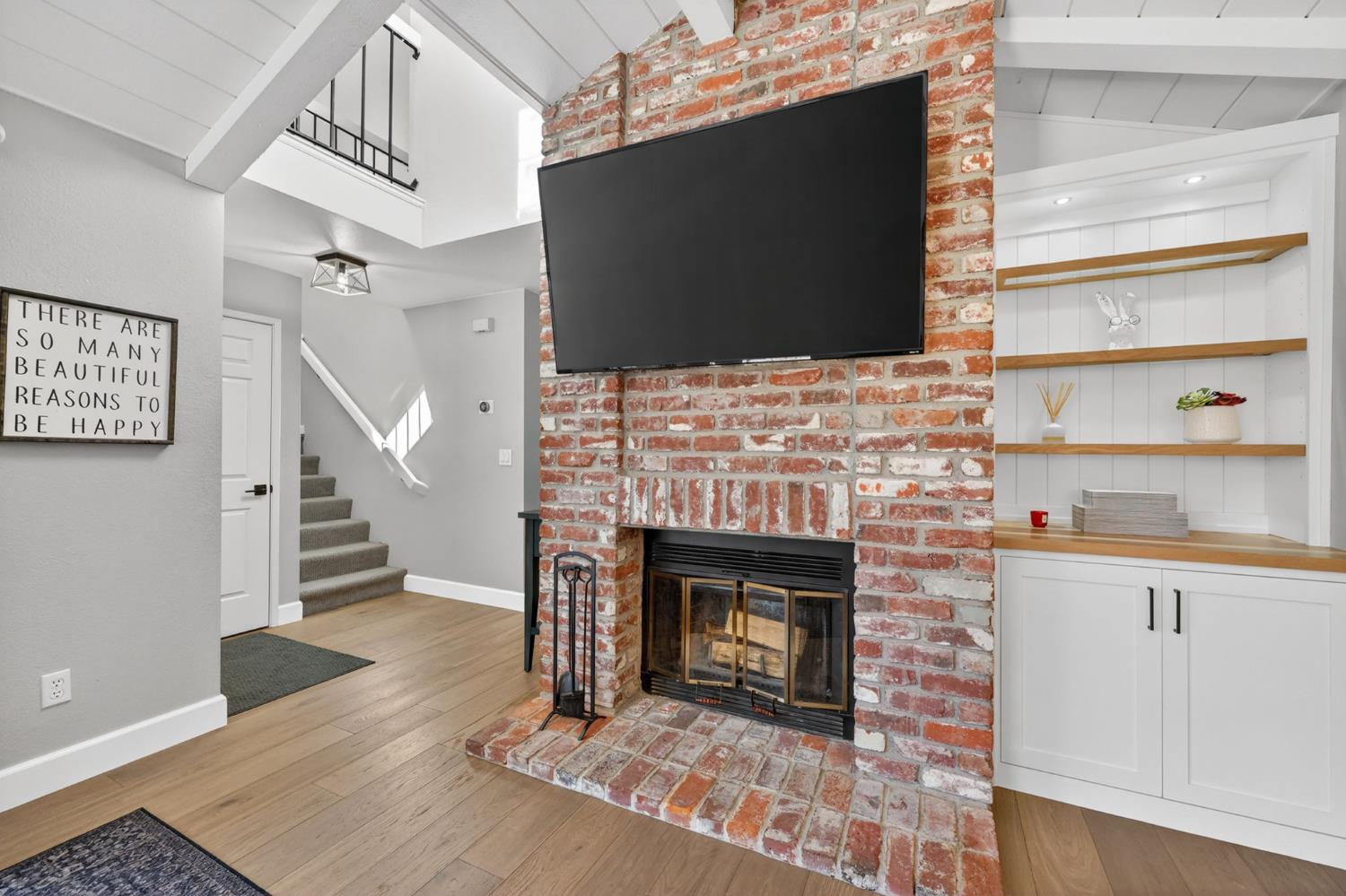 8165 Rose Vine Lane