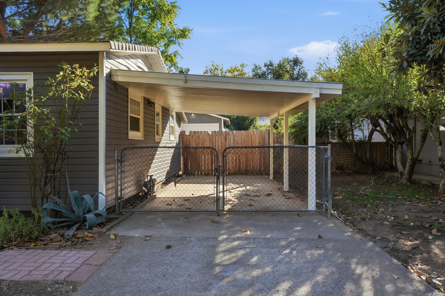 815 Locust Street