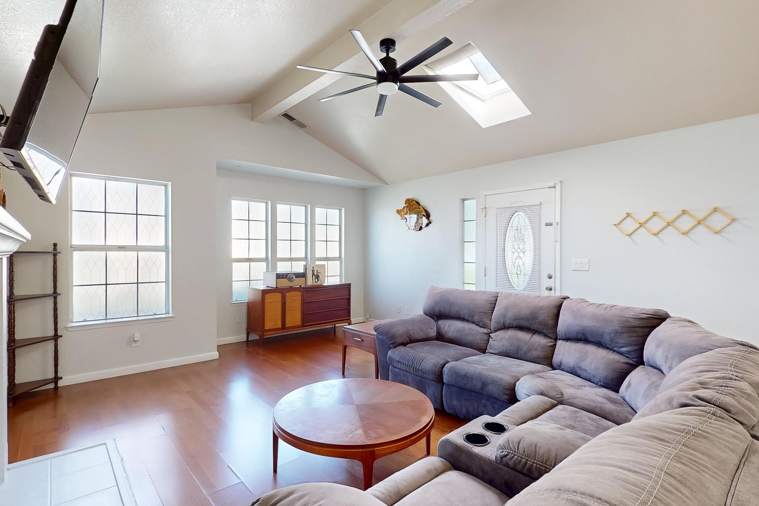 1098 Gilliland Drive