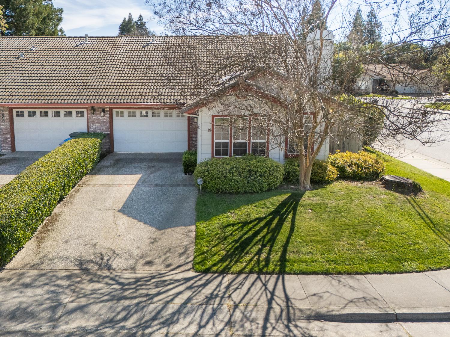 1098 Gilliland Drive