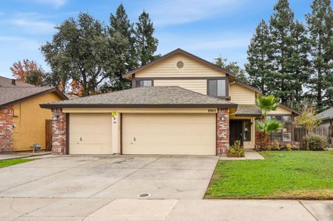 8945 Laguna Place Way Elk Grove CA 95758