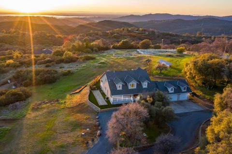 2661 Mountain Oak Rescue CA 95672