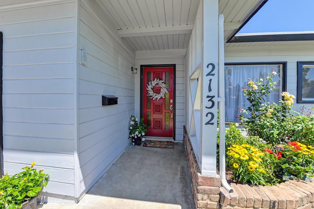 2132 Byron Road