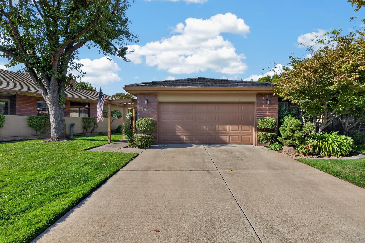 2451 MacArthur Parkway