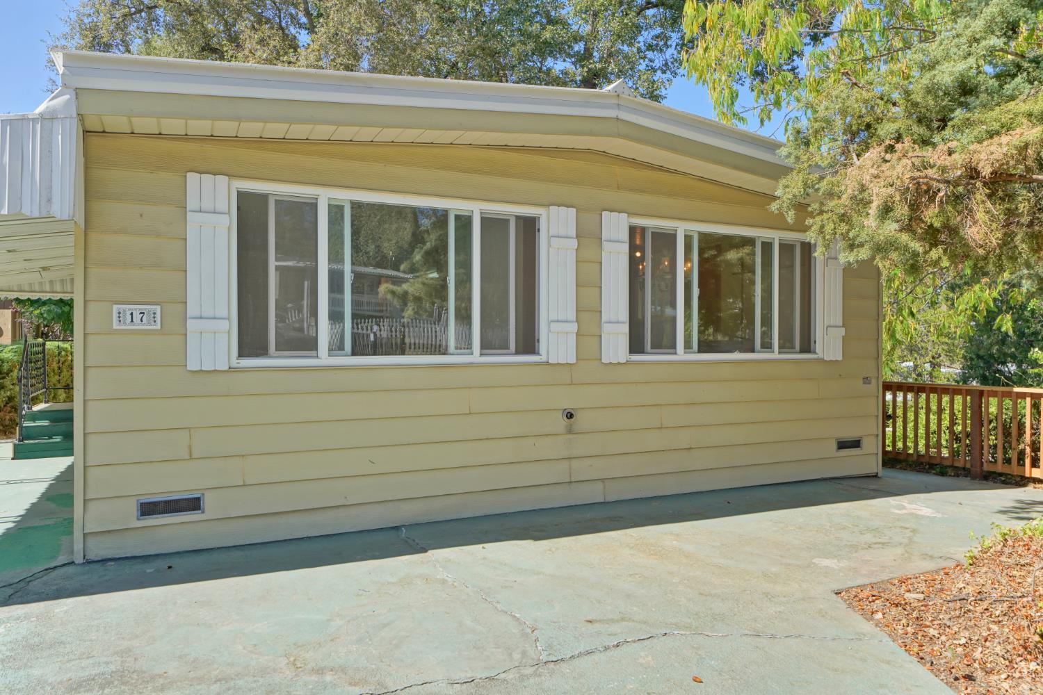 1281 Pleasant Valley Road 17